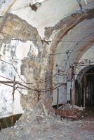 Ligne Maginot - SOETRICH - A11 - (Ouvrage d'artillerie) - Entrée munitions
Les murs se dégradent