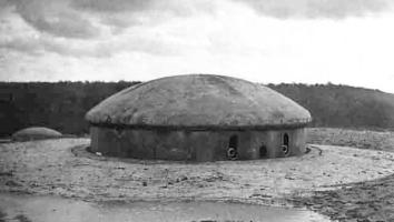 Ligne Maginot - METRICH - A17 - (Ouvrage d'artillerie) - Bloc 8
Tourelle de 75/33