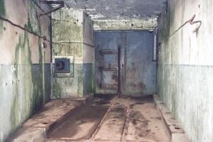 Ligne Maginot - METRICH - A17 - (Ouvrage d'artillerie) - Entrée munitions
La porte blindée et le pont à effacement latéral