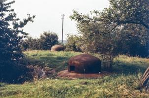 Ligne Maginot - LANGHEP NORD - C63 - (Casemate d'infanterie - Simple) - La fausse cloche encore en place