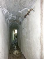 Ligne Maginot - REBBERG 4 - (Observatoire indeterminé) - Galerie reliant l'observatoire et son entrée (au fond)
Noter la présence de supports pour boites de raccordement de lignes téléphoniques sur la droite