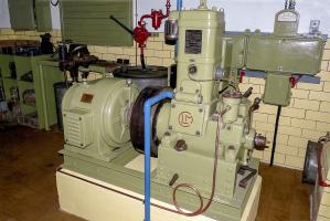 Ligne Maginot - BOIS DU FOUR - A5 - (Ouvrage d'infanterie) - Usine
Rénovation en cours
