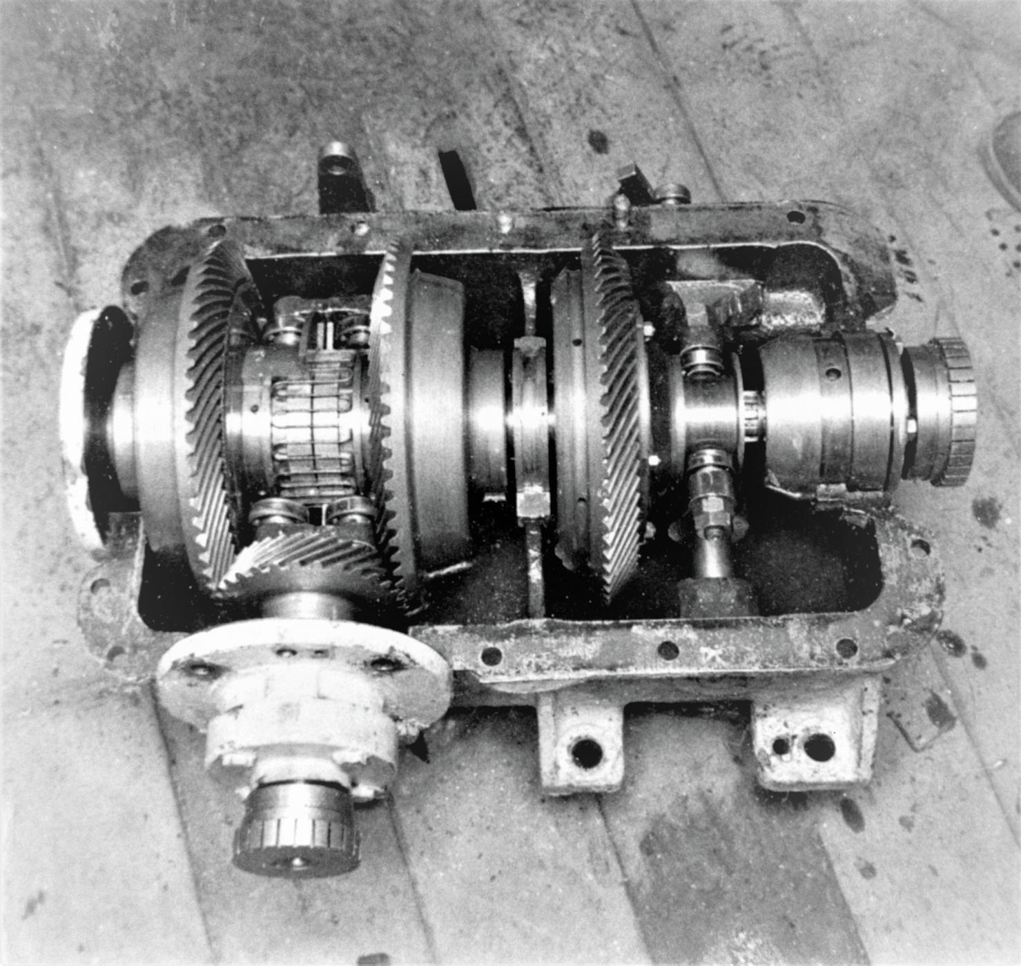 Ligne Maginot - Tourelle modèle 1932 pour deux mortiers de 81 mm - Hackenberg bloc 10
Réducteur ouvert