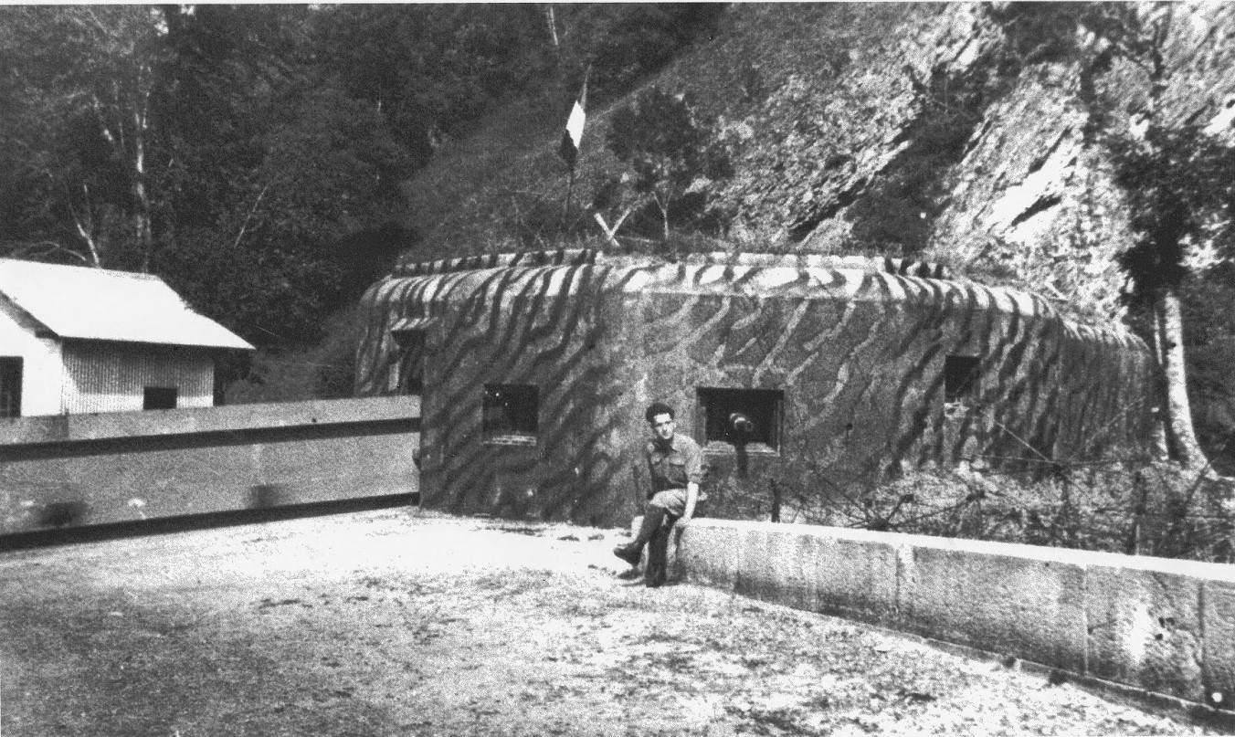 Ligne Maginot - VERSOYEN (BARRAGE RAPIDE) - (Blockhaus pour canon) - Le blockhaus et la barrière antichars - Inconnu