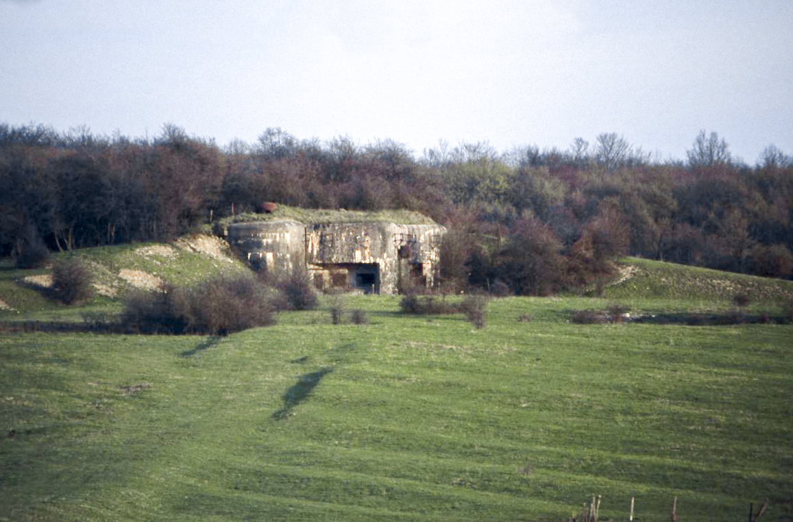 Ligne Maginot - COUME - A 31 - (Ouvrage d'infanterie) - Bloc 1
Vu depuis l'annexe Nord - Valentin Hemmert