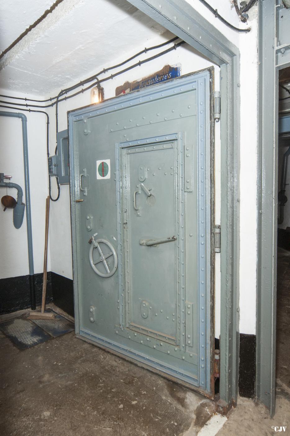 Ligne Maginot - IMMERHOF - A10 - (Ouvrage d'infanterie) - Bloc d'entrée
Une porte étanche - Lia VERMEULEN
