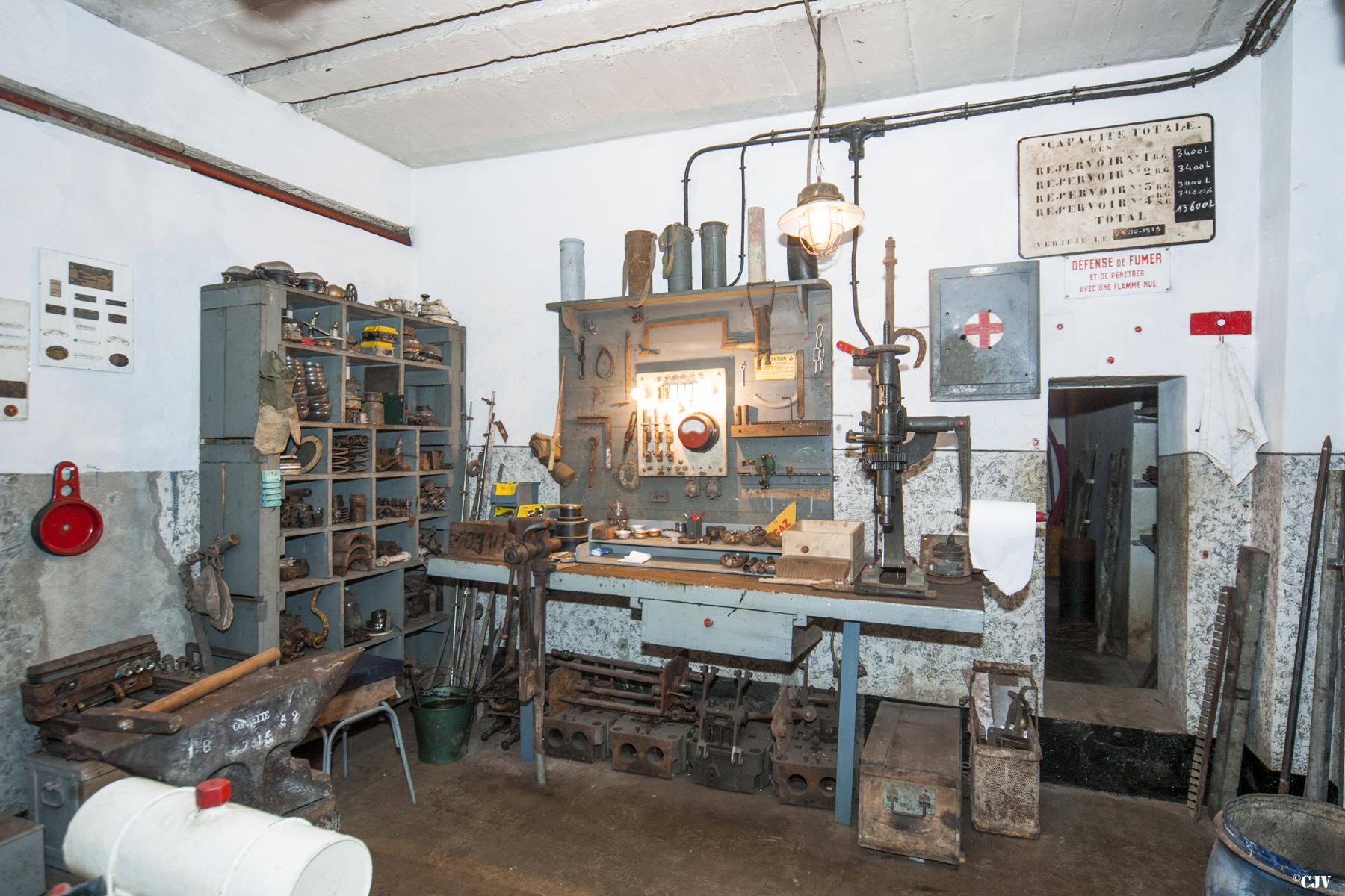 Ligne Maginot - IMMERHOF - A10 - (Ouvrage d'infanterie) - L'atelier - Lia VERMEULEN