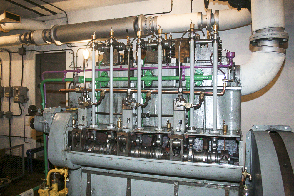 Ligne Maginot - IMMERHOF - A10 - (Ouvrage d'infanterie) - Usine
Moteur SGCM - Michel Teiten