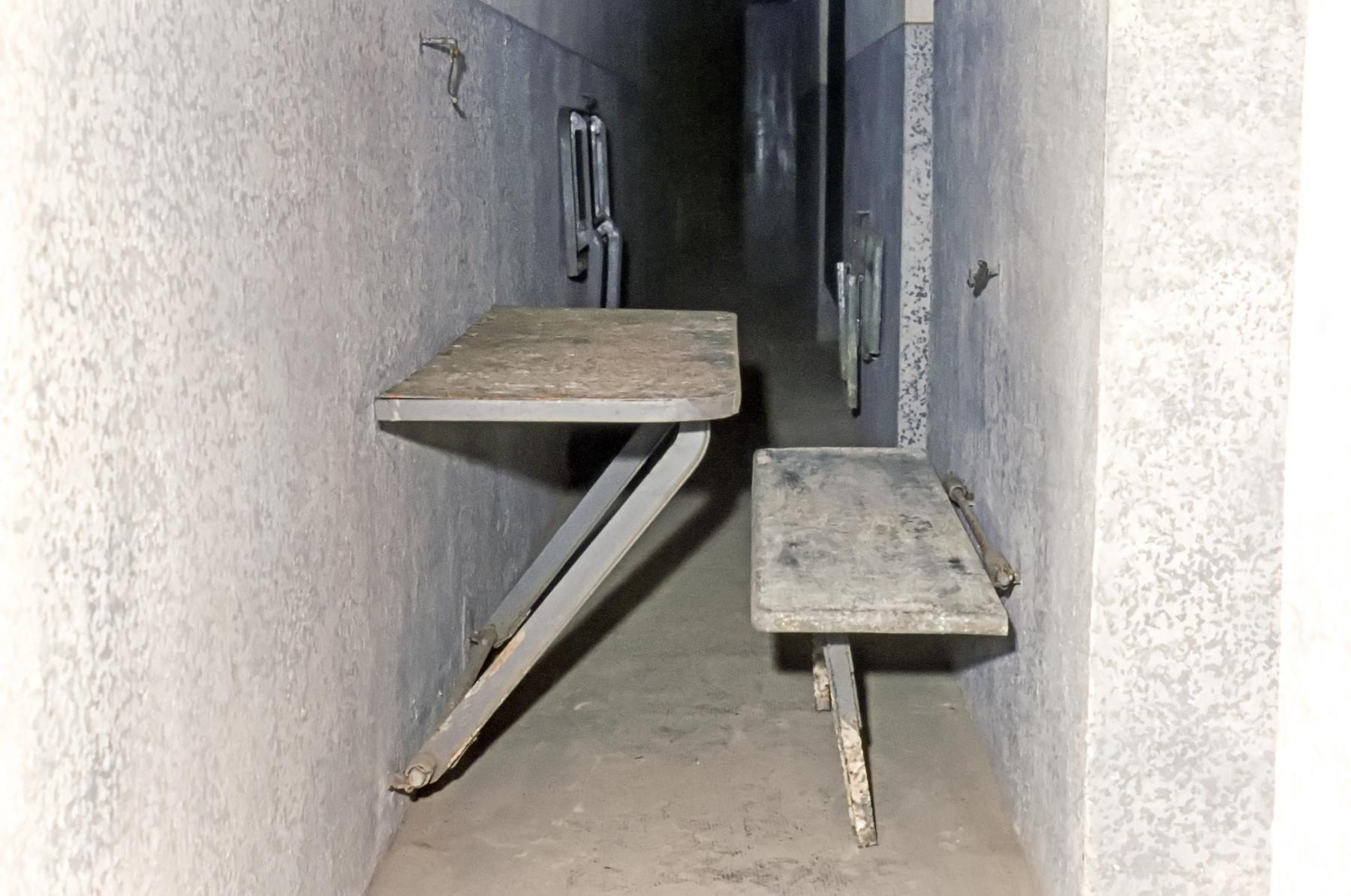 Ligne Maginot - ZEITERHOLZ - X6 - (Abri) - Table rabattable - MANSUY Michel