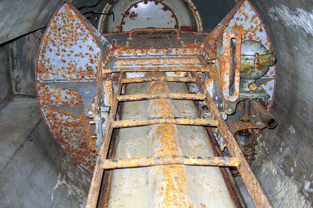 Ligne Maginot - SOETRICH - A11 - (Ouvrage d'artillerie) - Bloc 6
Cloche LG - Michel Teiten