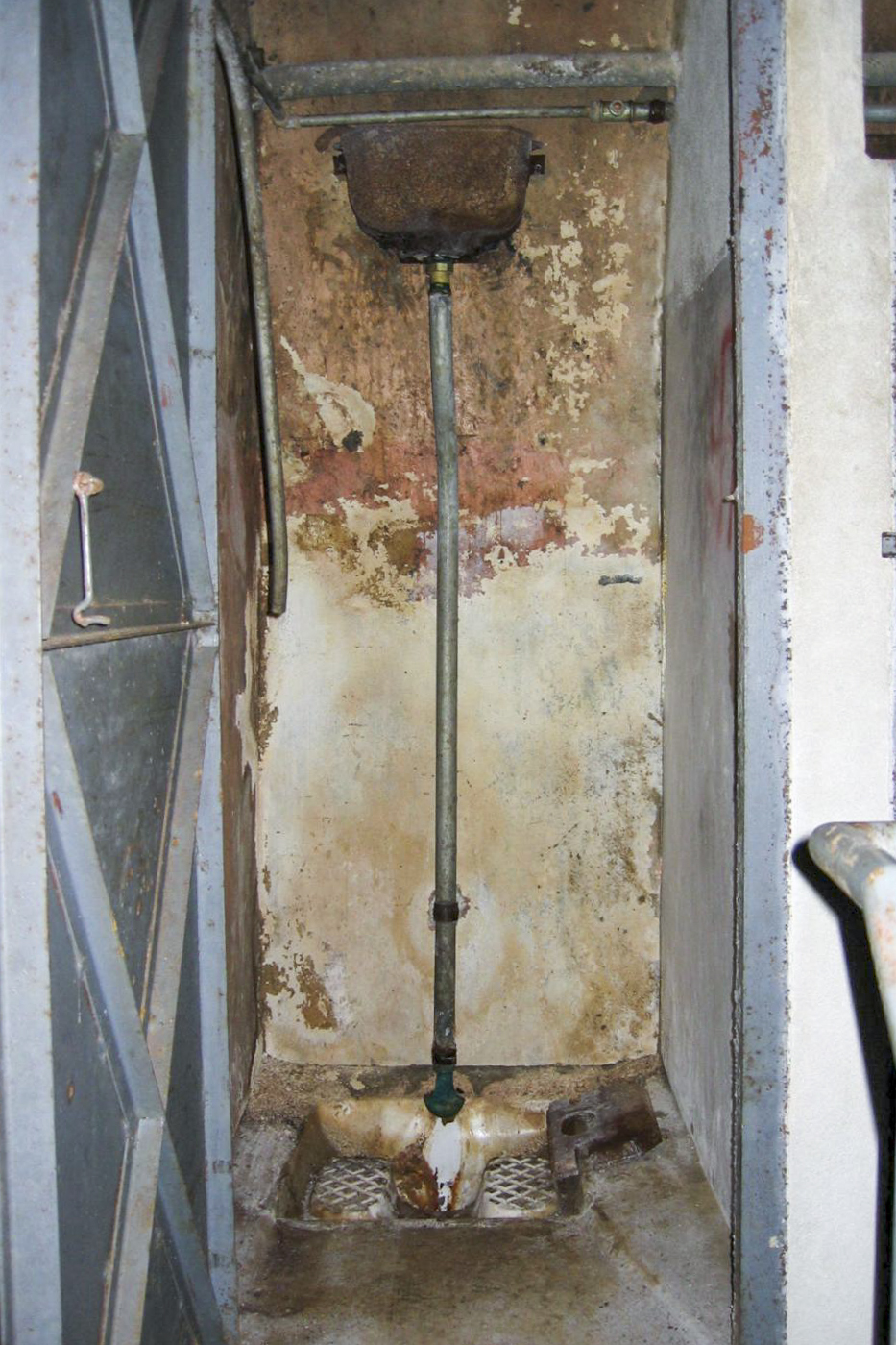 Ligne Maginot - SOETRICH - A11 - (Ouvrage d'artillerie) - Caserne
Latrines - Michel Teiten