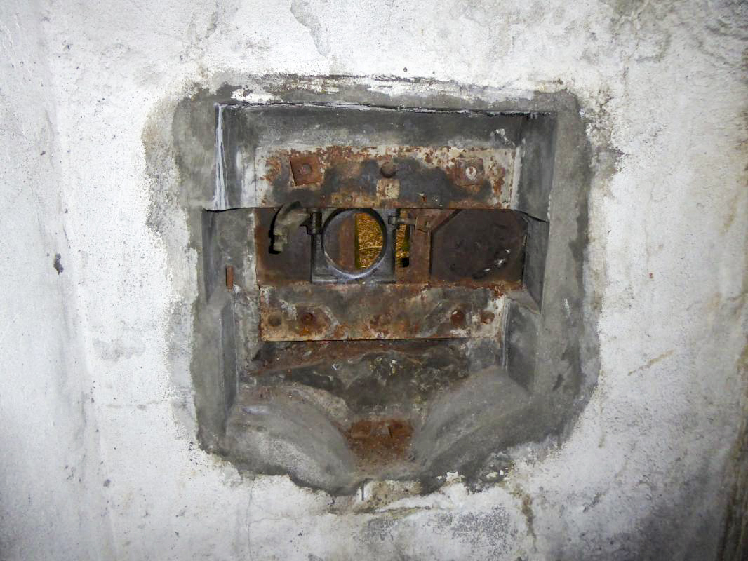 Ligne Maginot - MONT DES WELCHES - X25 - (Abri) - Créneau pour FM 24/29 - ELLENA-CUNY
