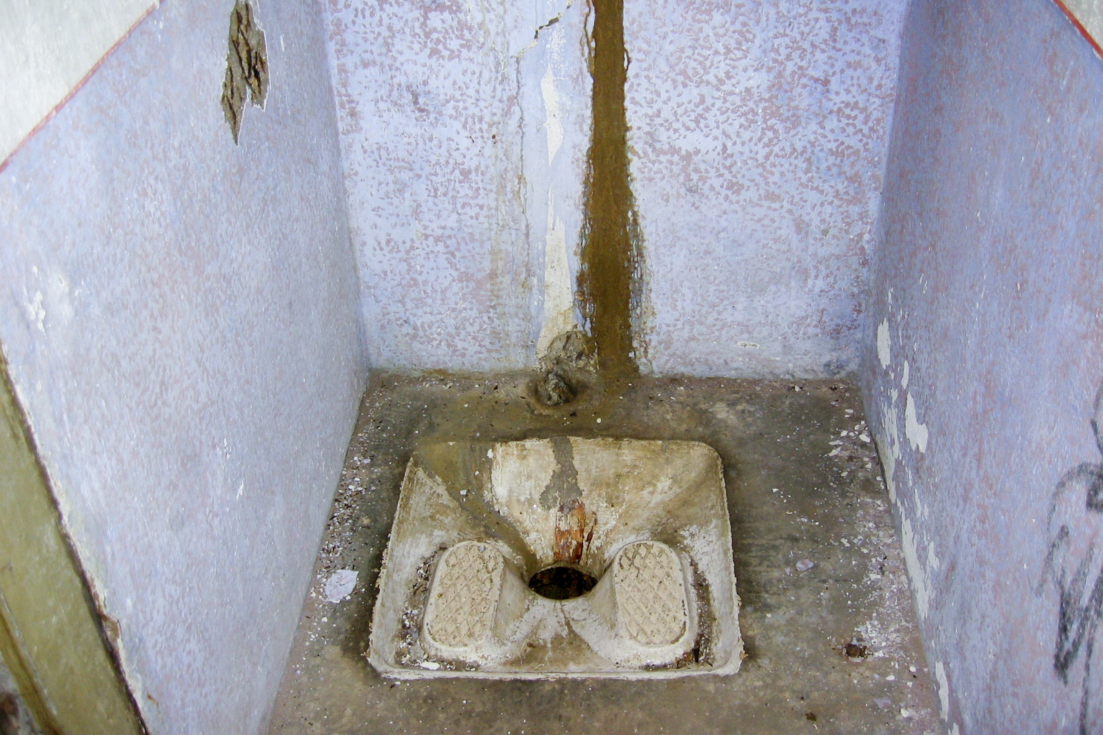Ligne Maginot - MONT DES WELCHES - X25 - (Abri) - Latrines - Michel Teiten