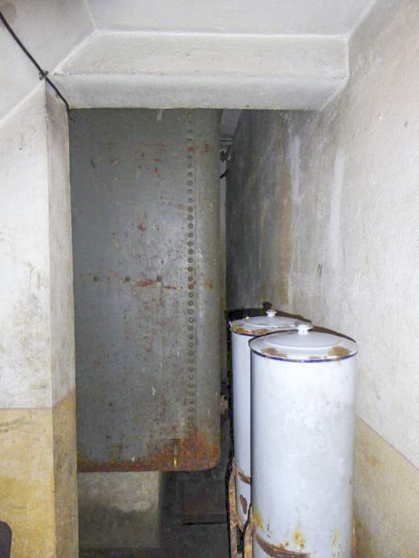 Ligne Maginot - BILMETTE - X26 - (Abri) - Réserve d'eau et appareil stérilisateur MJ - ELLENA-CUNY