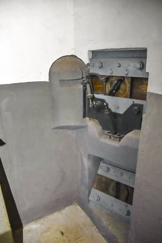 Ligne Maginot - SENTZICH - A16 - (Ouvrage d'infanterie) - Créneaux de tir du fossé diamant - D.Froehly