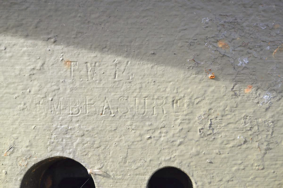 Ligne Maginot - SENTZICH - A16 - (Ouvrage d'infanterie) - Muraille de la tourelle: alors que l'inscription sur la toiture indique TM1, c'est TM14 sur la muraille. A noter que la tourelle du Bois Karre ne porte pas ces inscriptions. - Jules Mathieu