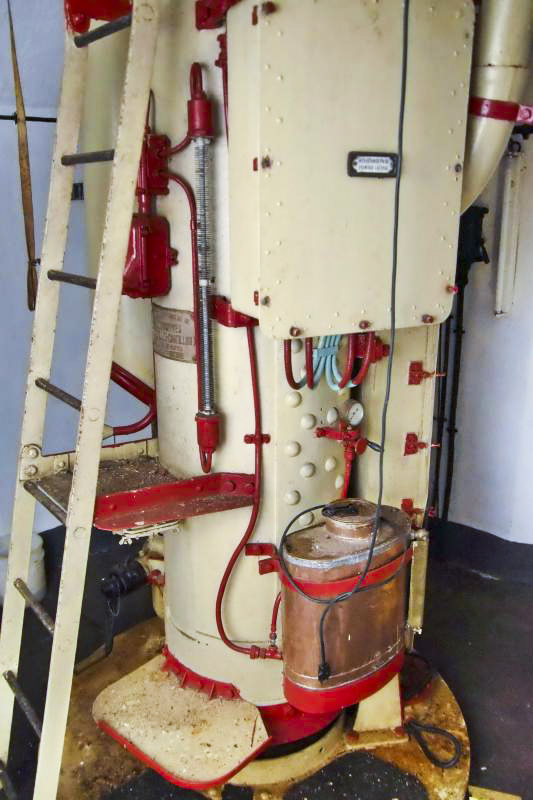 Ligne Maginot - SENTZICH - A16 - (Ouvrage d'infanterie) - Étage intermédiaire
Vermorel et résistance de chauffage électrique  - D.Froehly