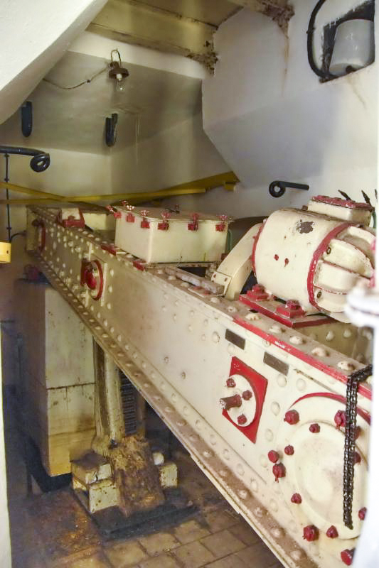Ligne Maginot - SENTZICH - A16 - (Ouvrage d'infanterie) - Bras et contre-poids de la tourelle de mitrailleuses - D.Froehly