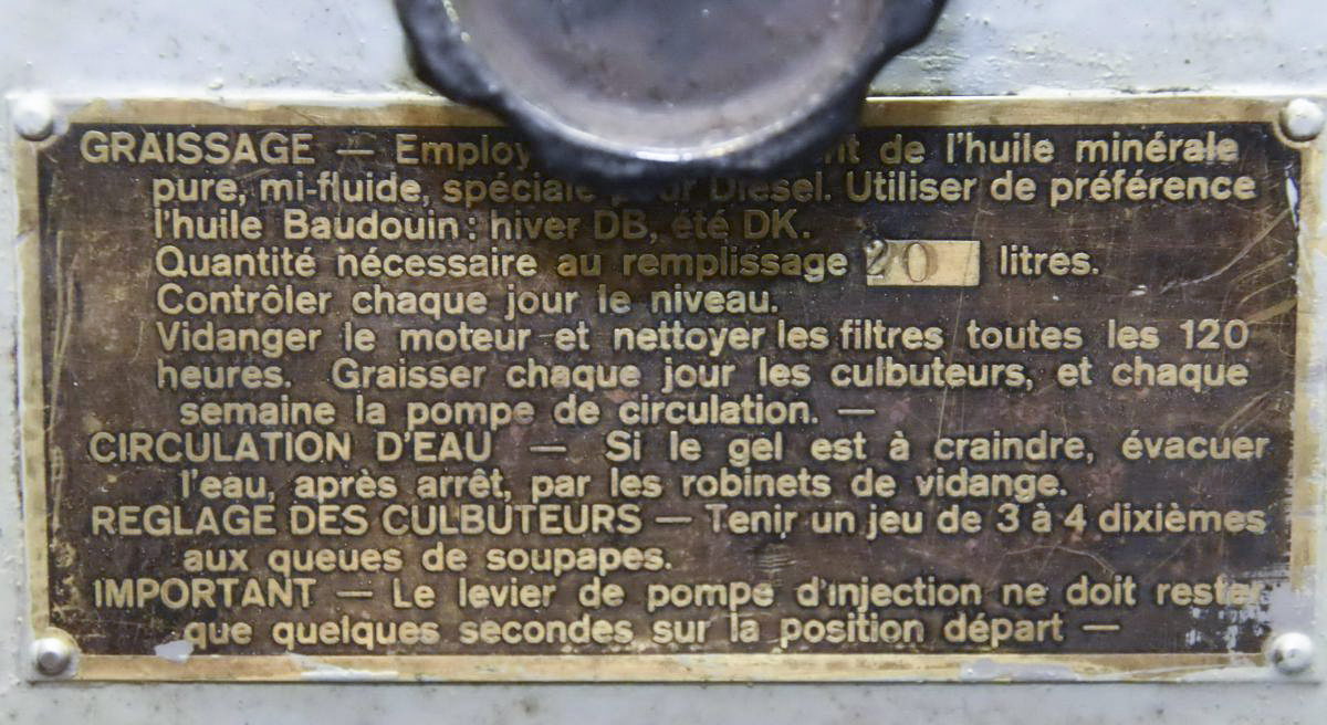 Ligne Maginot - SENTZICH - A16 - (Ouvrage d'infanterie) - Plaque pour l'entretien des moteur Baudouin  - D.Froehly