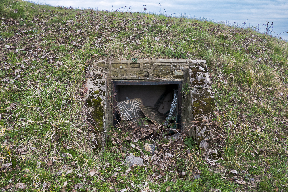 Ligne Maginot - SENTZICH - A16 - (Ouvrage d'infanterie) - Niche de stockage devant l'ouvrage - Michel Teiten