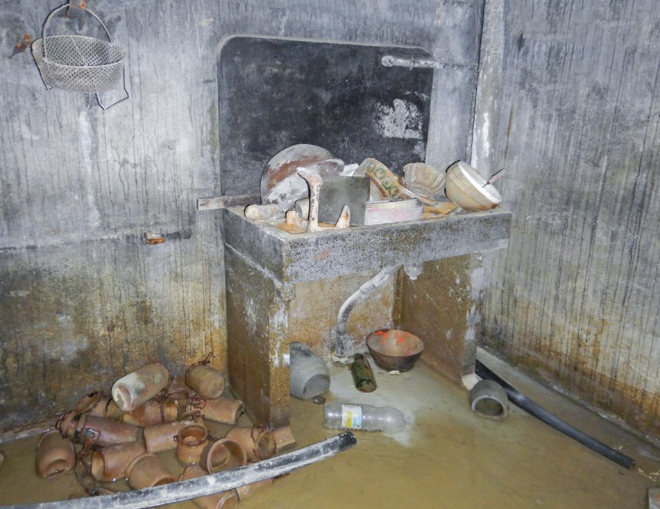 Ligne Maginot - ROUTE DU LUXEMBOURG - X9 - (Abri) - La cuisine
Evier - EN