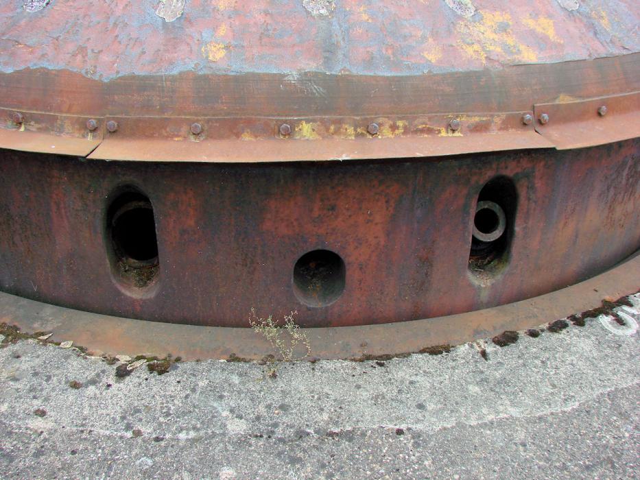 Ligne Maginot - METRICH - A17 - (Ouvrage d'artillerie) - Bloc 8
Embrasures de la tourelle de 75-33. - Schnoupf