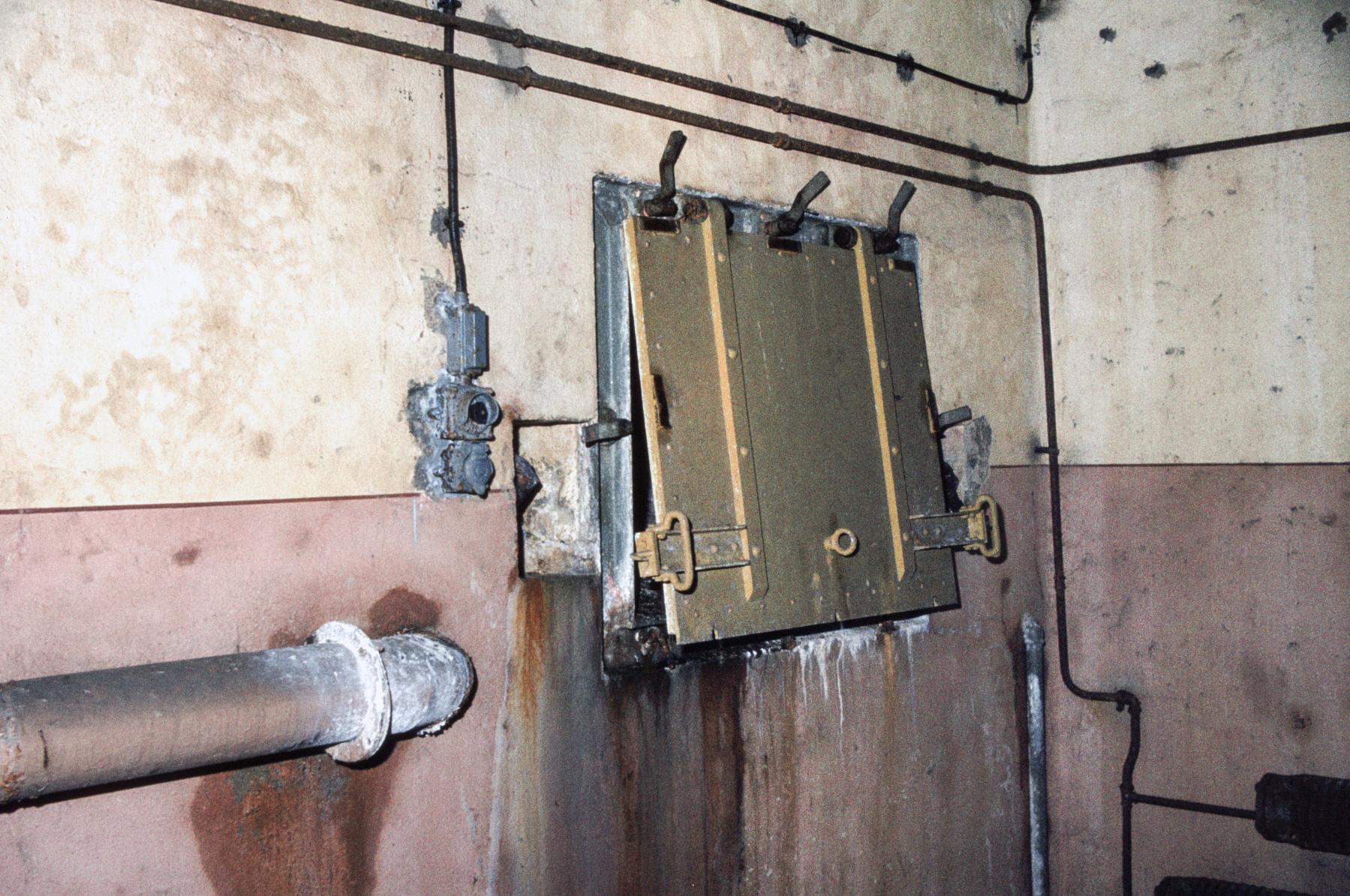 Ligne Maginot - METRICH - A17 - (Ouvrage d'artillerie) - Bloc 8
Réceptacle des douilles - MANSUY Michel