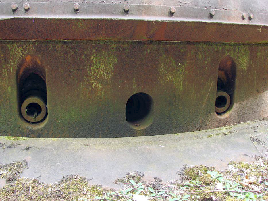 Ligne Maginot - Ouvrage d'artillerie de METRICH - Bloc 10
Embrasures de la tourelle de 75-33.