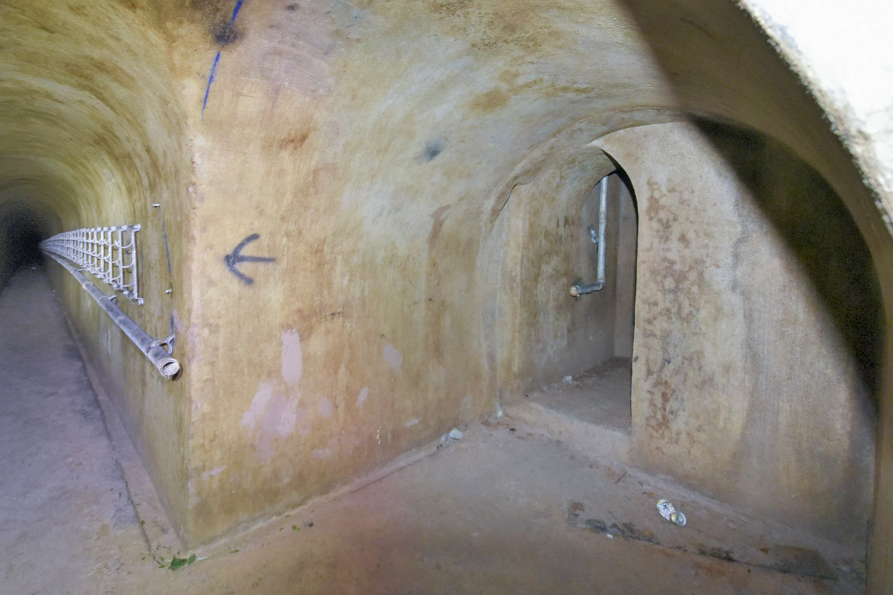 Ligne Maginot - METRICH - A17 - (Ouvrage d'artillerie) - Tunnel des câbles ( à côté de l'entrée des munitions ) - Ludovic KNAPP