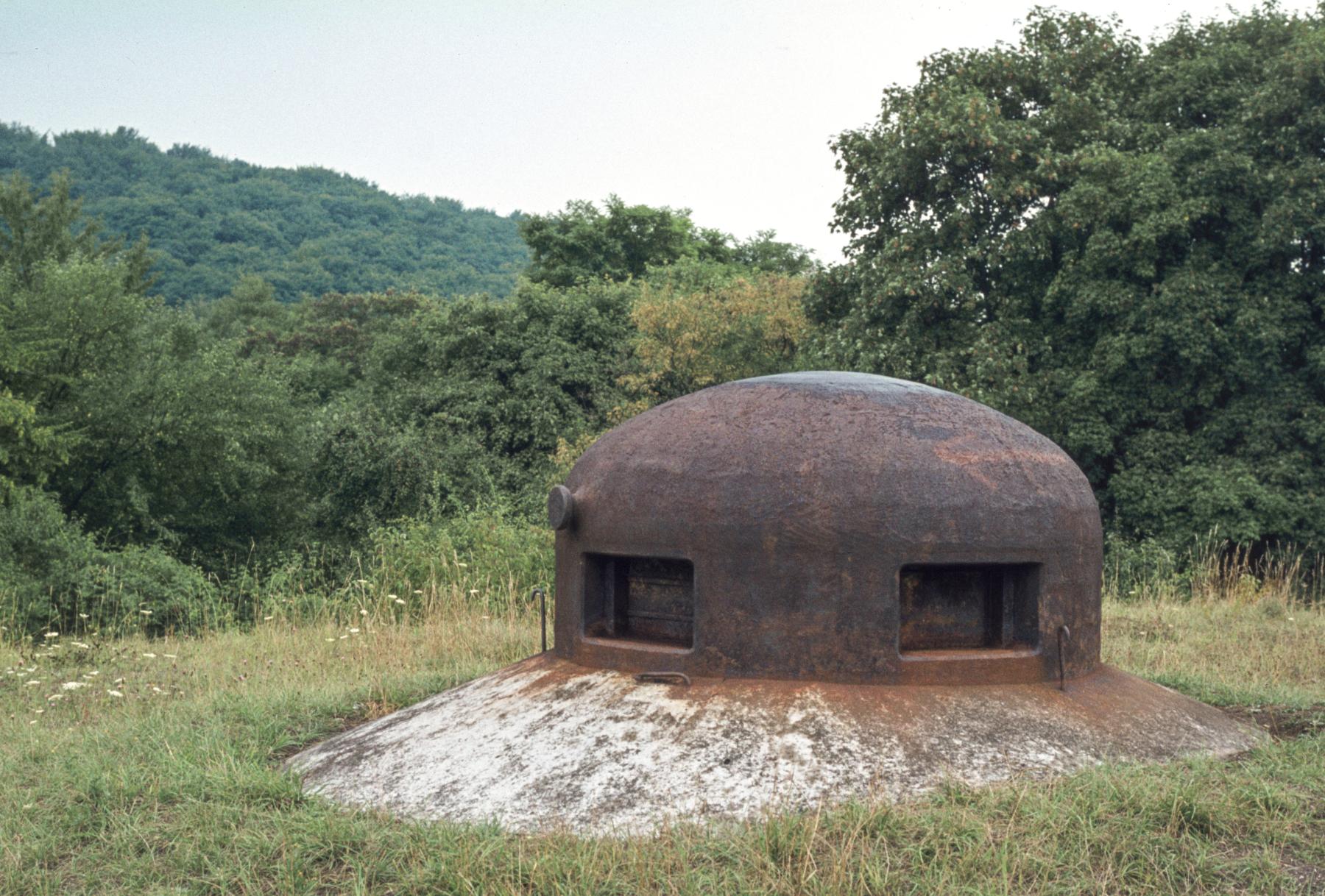 Ligne Maginot - METRICH - A17 - (Ouvrage d'artillerie) - Entrée munitions
Cloche GFM  - MANSUY Michel