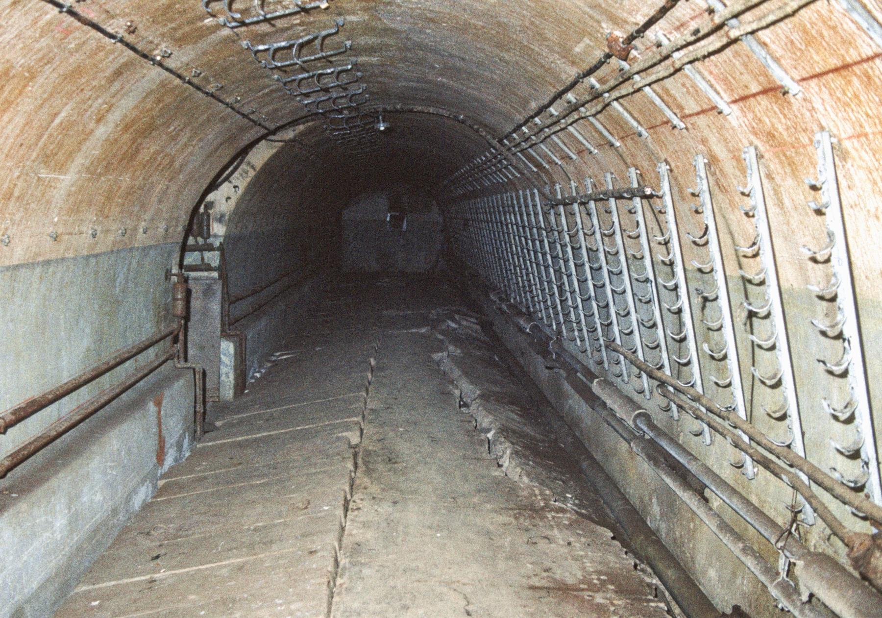 Ligne Maginot - METRICH - A17 - (Ouvrage d'artillerie) - La galerie vers l'entrée des hommes - MANSUY Michel