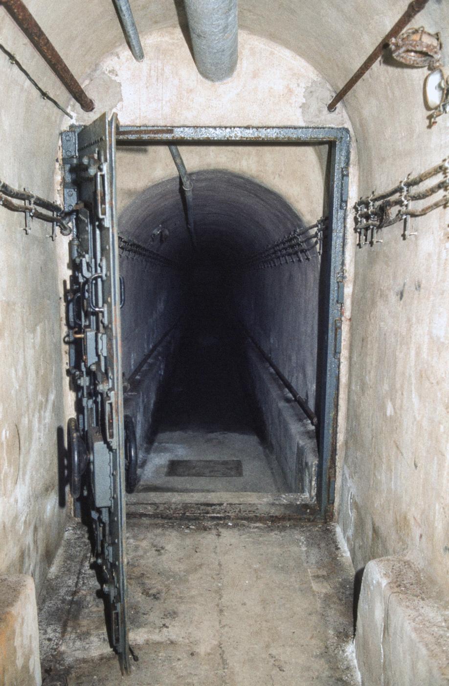 Ligne Maginot - METRICH - A17 - (Ouvrage d'artillerie) - Porte de l'égout - MANSUY Michel