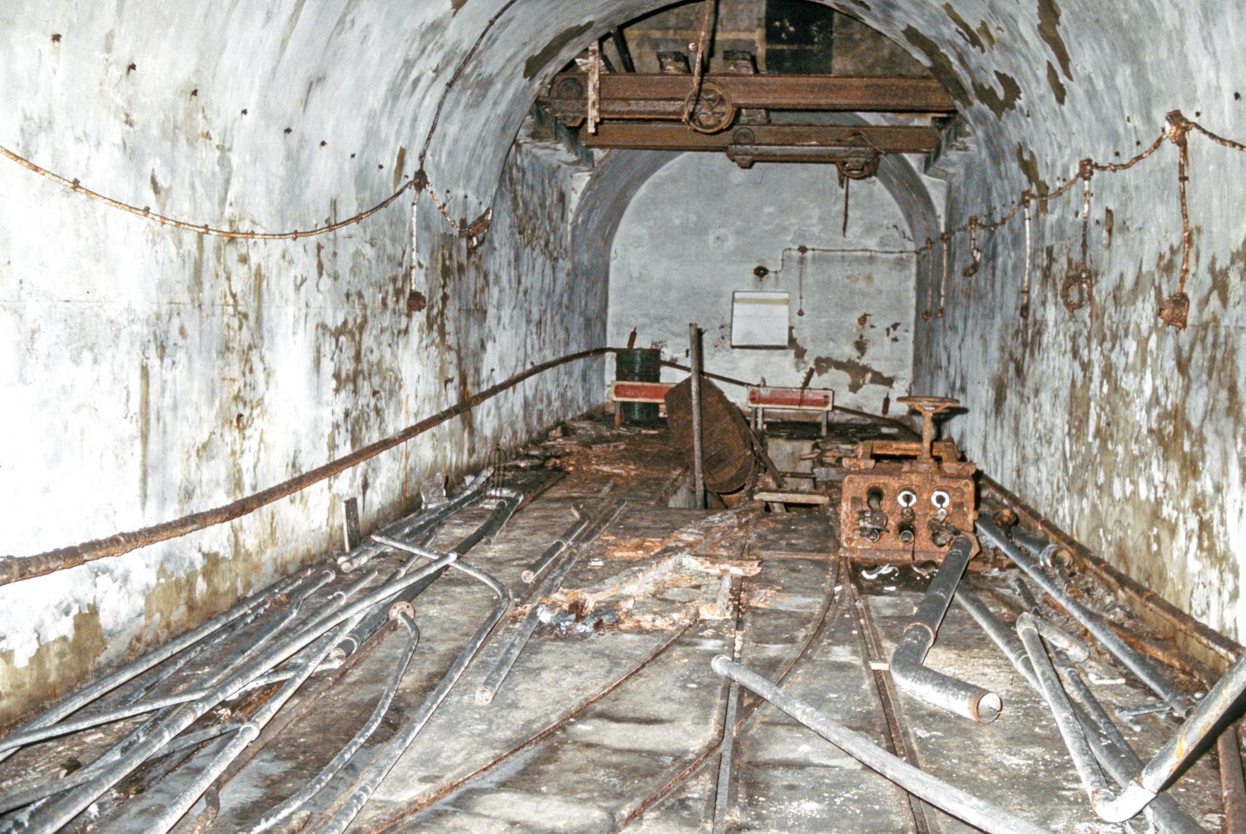 Ligne Maginot - METRICH - A17 - (Ouvrage d'artillerie) - Le garage des locotracteurs - MANSUY Michel