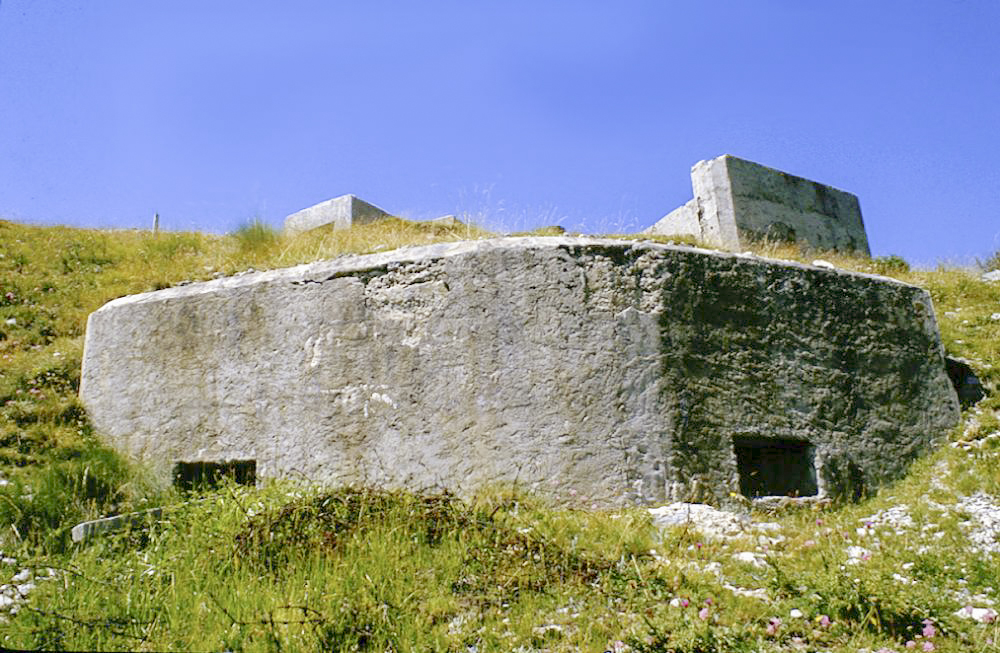 Ligne Maginot - COL DE RAUS (CR) - (Ouvrage d'infanterie) - Bloc 5
 - LOVINY Alain