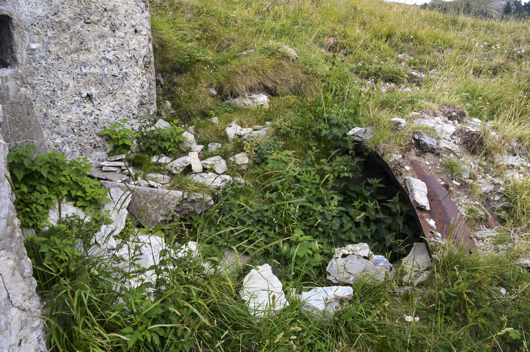 Ligne Maginot - COL DE RAUS (CR) - (Ouvrage d'infanterie) - Bloc 1 et tranchée couverte T2 - PRASIL Michal