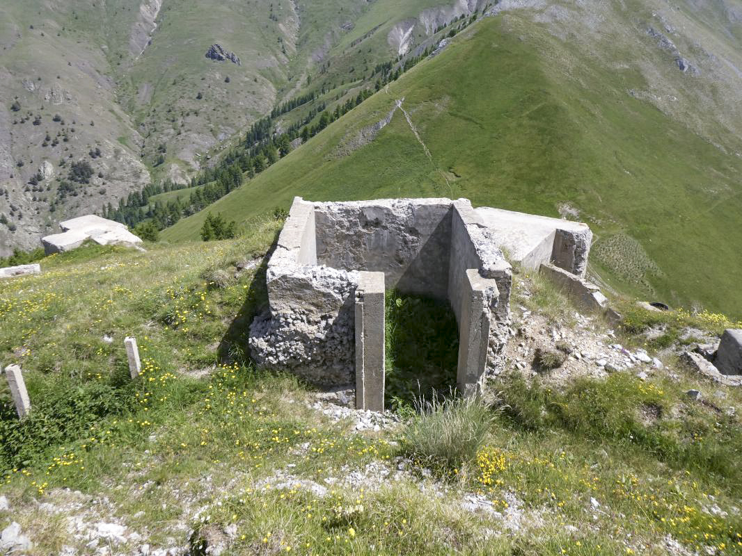 Ligne Maginot - COL DE RAUS - C1 - (Cuve pour arme d'infanterie) -  - ELLENA - CUNY