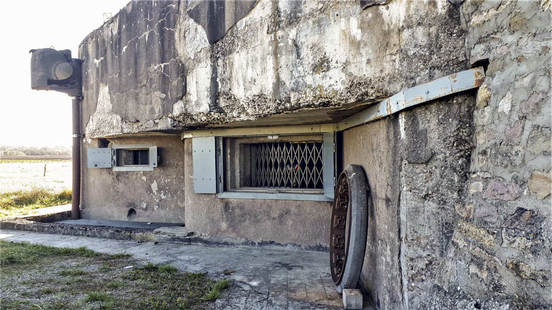 Ligne Maginot - MC29B - MC21 - (Casemate d'infanterie - double) - Créneaux antichar et mitrailleuse Est - Gregory Fuchs