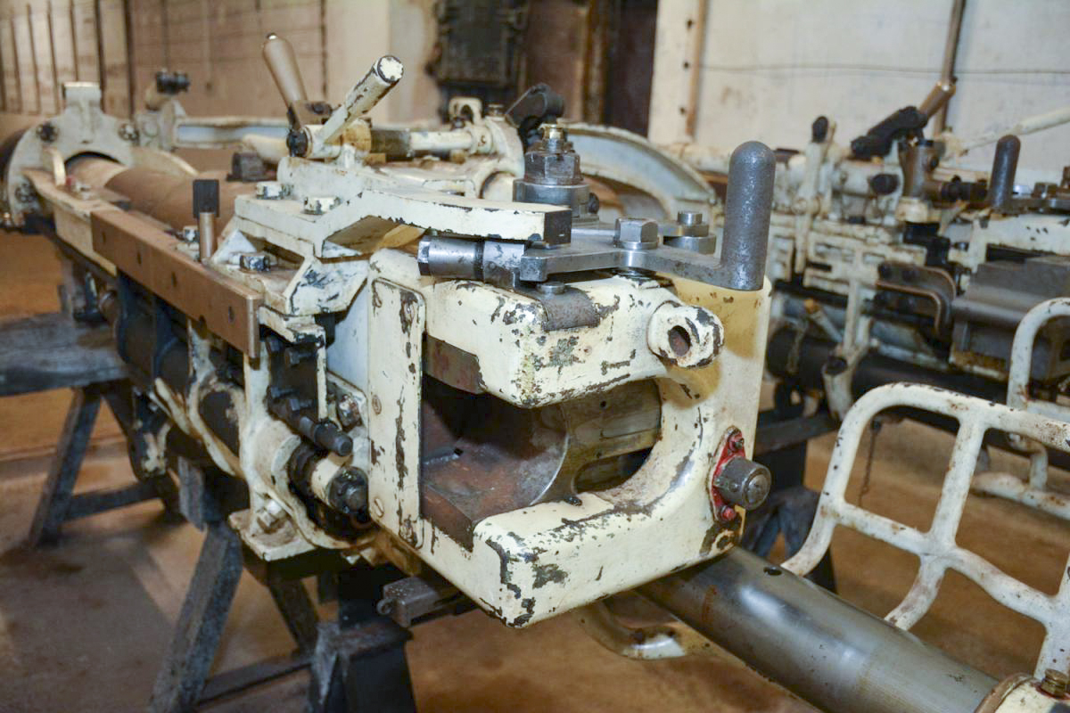 Ligne Maginot - Canons de 75 mle 33 pour tourelle - Jumelage de pièces de 75 mle 33 destiné au montage dans la tourelle de 75 33.
Détail chargement - culasse
