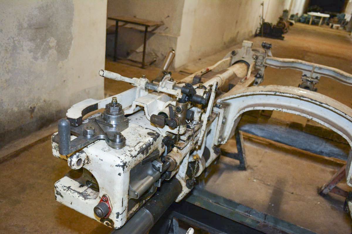 Ligne Maginot - Canons de 75 mle 33 pour tourelle - Jumelage de pièces de 75 mle 33 destiné au montage dans la tourelle de 75 33.
Détail chargement - culasse