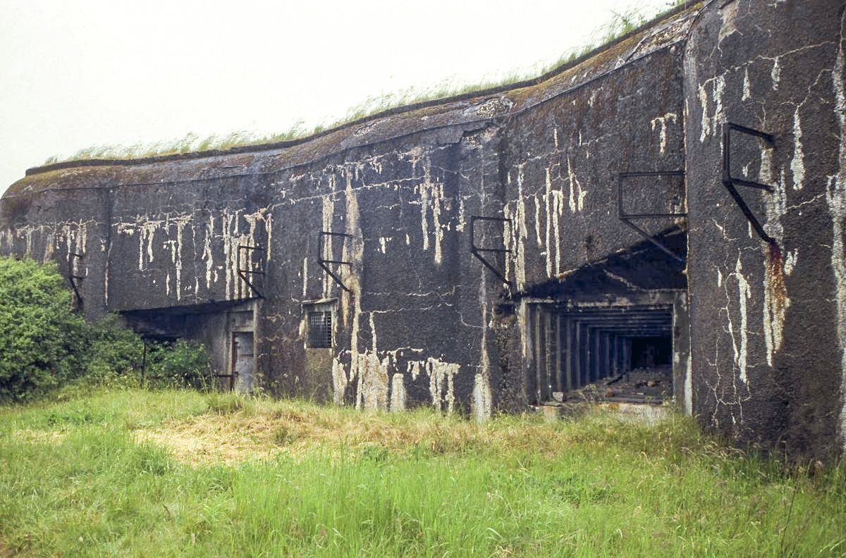 Ligne Maginot - BOIS DU FOUR - A5 - (Ouvrage d'infanterie) - Façade arrière - Valentin Hemmert