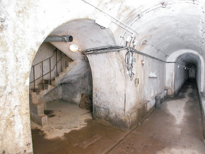 Ligne Maginot - BOIS DU FOUR - A5 - (Ouvrage d'infanterie) - La partie souterraine de l'ouvrage, réduite à une amorce de galerie vers les dessous non construits de l'ouvrage projeté  - HUYGEN Georges