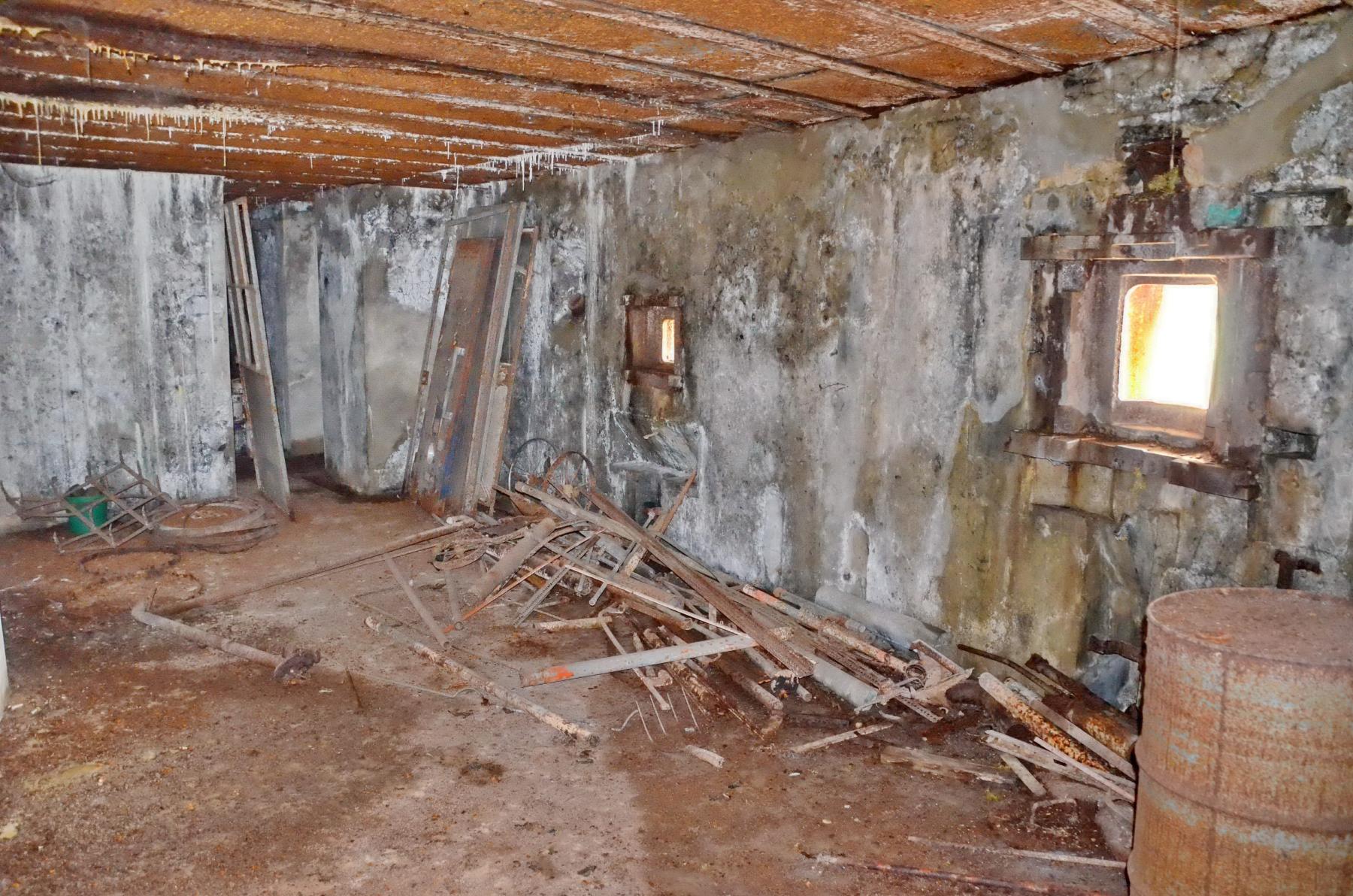 Ligne Maginot - 34/2 - CHALAMPE NORD OUEST - (Casemate d'infanterie - Double) - Chambre de tir sud  - D. Froehly