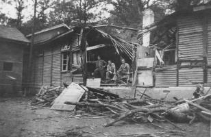 Ligne Maginot - IMMERHOF - A10 - (Ouvrage d'infanterie) - Les baraquements extérieurs de l'ouvrage
probablement lors de leur destruction en 1940