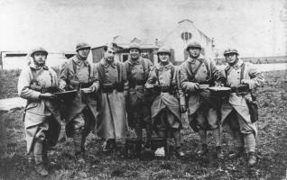 Ligne Maginot - 168° Régiment d'Infanterie de Forteresse (168° RIF) - Le peloton de formation des caporaux et leurs instructeurs
Classe 18937
