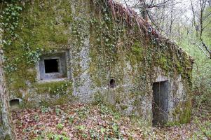 Ligne Maginot - PA DU CARREFOUR 248-1 - (Blockhaus pour canon) - Créneau FM et entrée du personnel