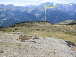 Ligne Maginot - COL DE GRANON (154° RAP - 8° BIE) - (Position d'artillerie préparée) - Vue du plateau où la batterie se situait selon le rapport du Lt Bern. 
Photo prise de Granon vers la Guisane.