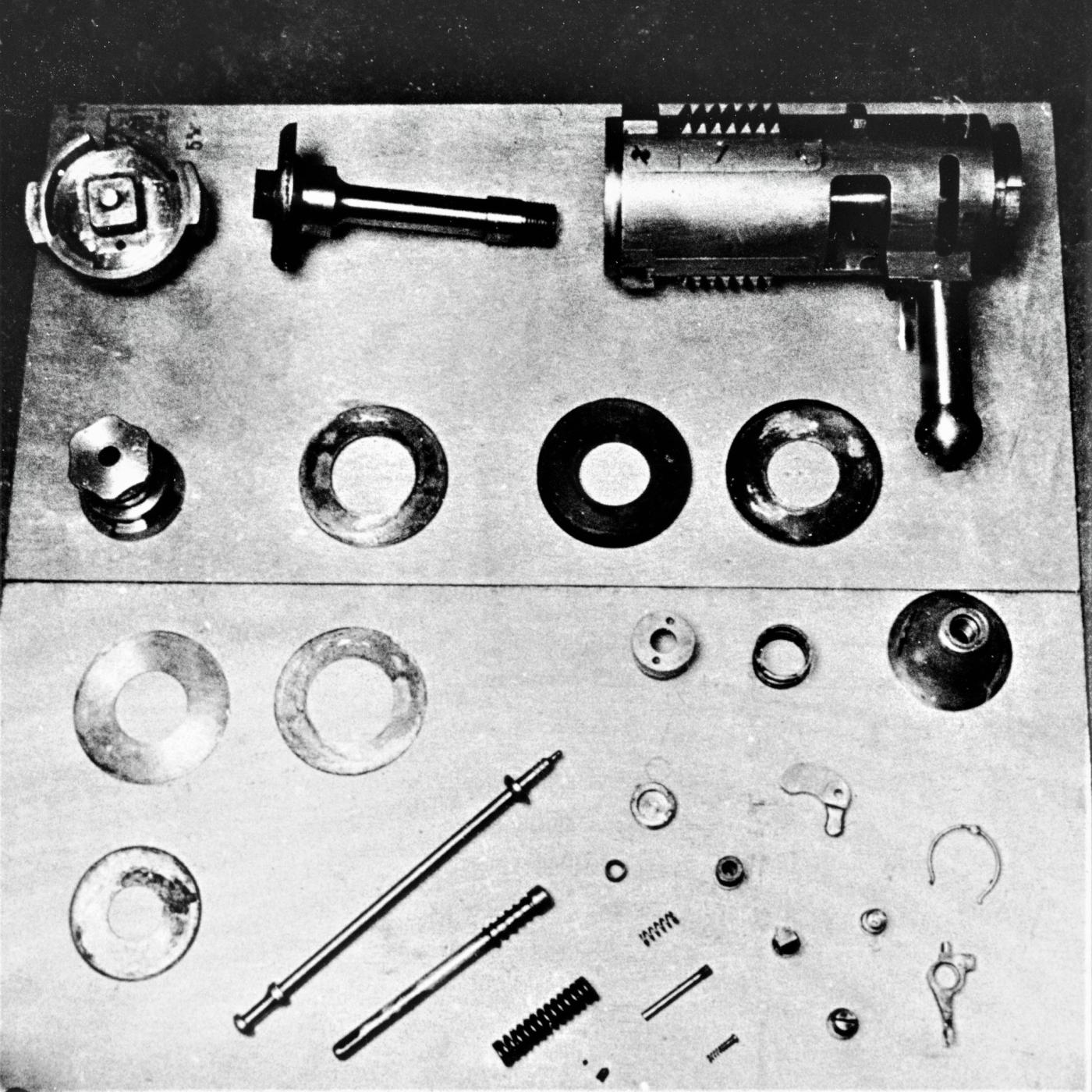 Ligne Maginot - Mortier de 81 mm modèle 1932 (81 32) - Culasse démontée
Ensemble des pièces coinstitutives