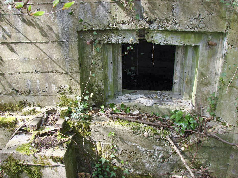 Ligne Maginot - CB150 - HASDORFEROD NORD - (Blockhaus pour arme infanterie) - Créneau de l'arme principale. - Schnoupf