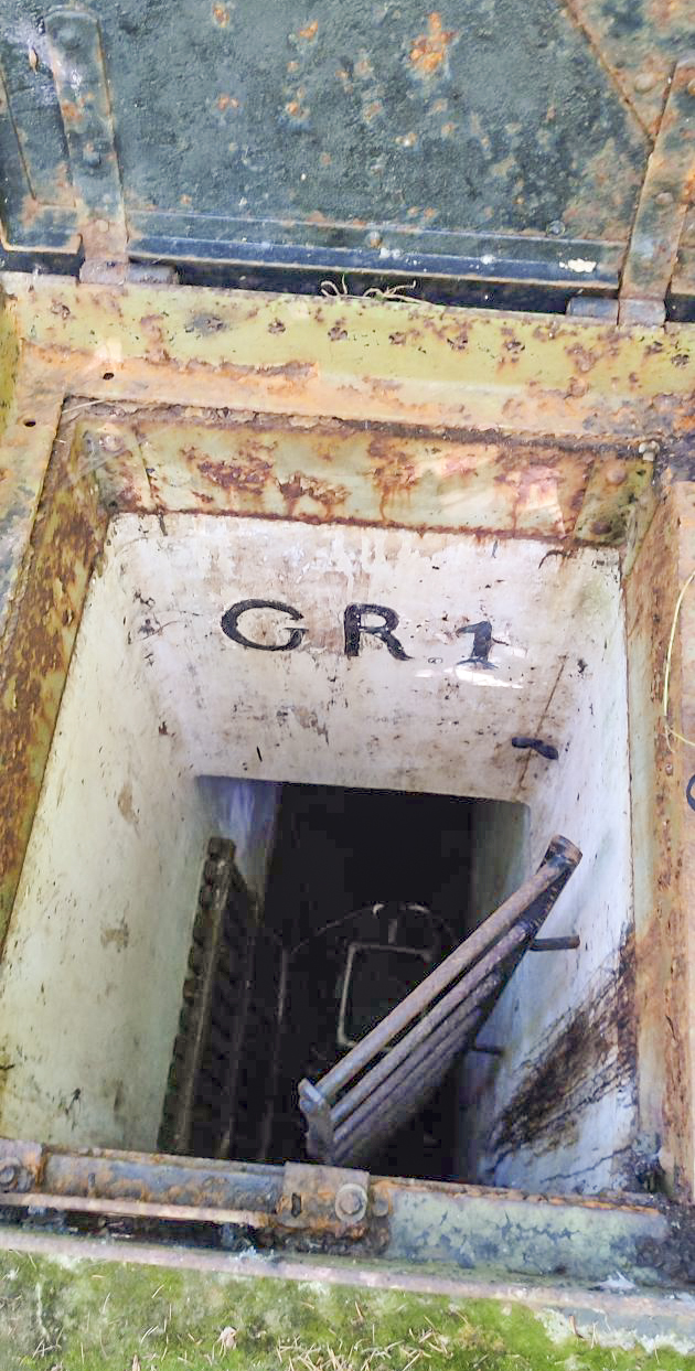 Ligne Maginot - GR1 - (Chambre de coupure) - Le puits d'accès - J.Luc