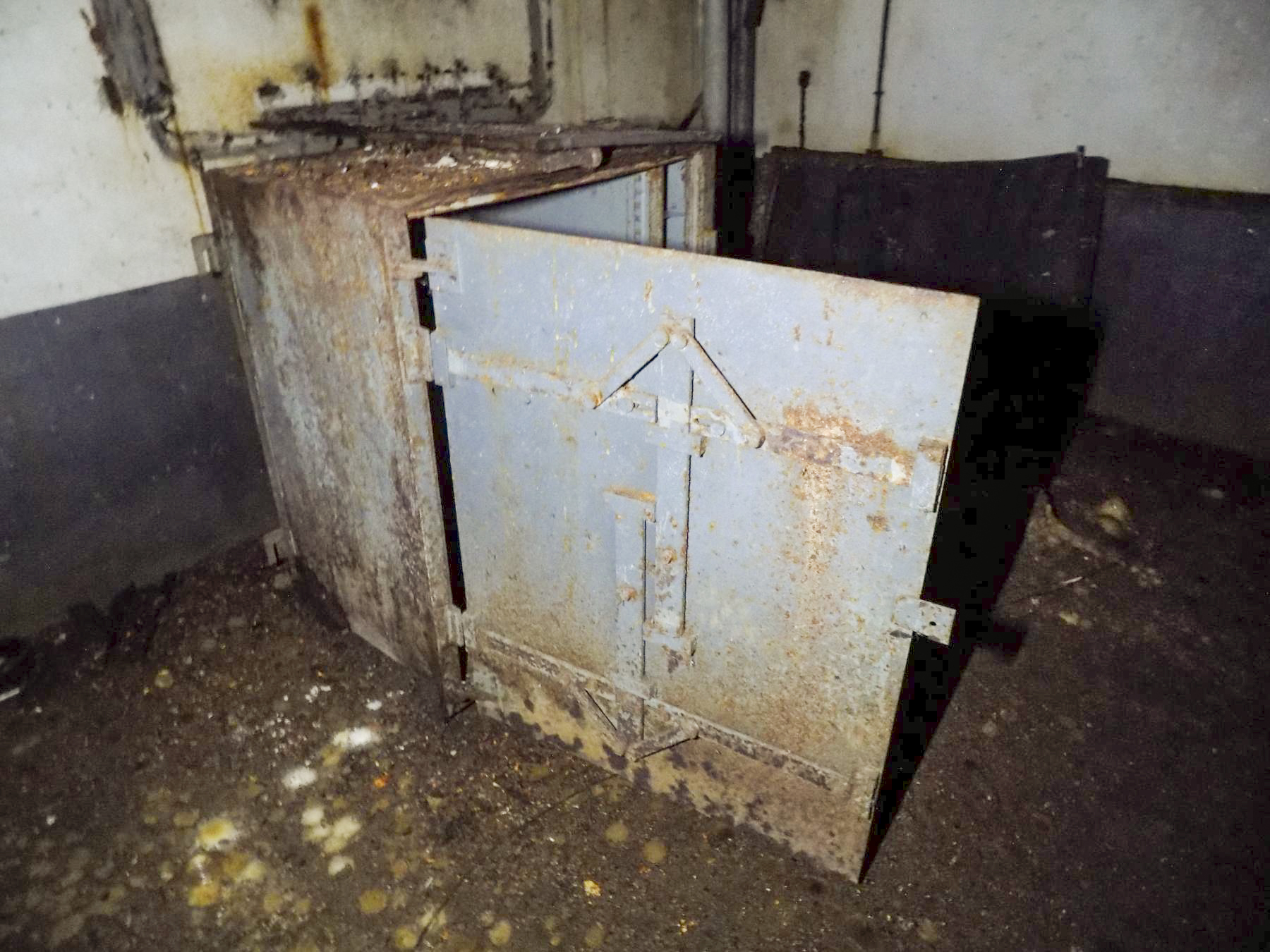 Ligne Maginot - HOCHWALD HAUT AVANT - BLOC 20 - O7 - (Observatoire d'artillerie) - Coffre à documents - J.L